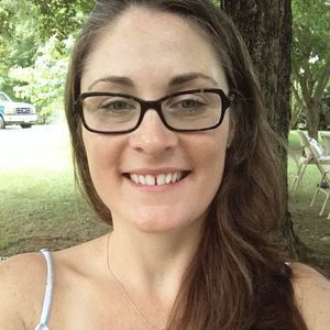 Meet your Posher, Courtney